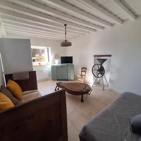 Maison Ardelli * L'Hopital-d'Orion